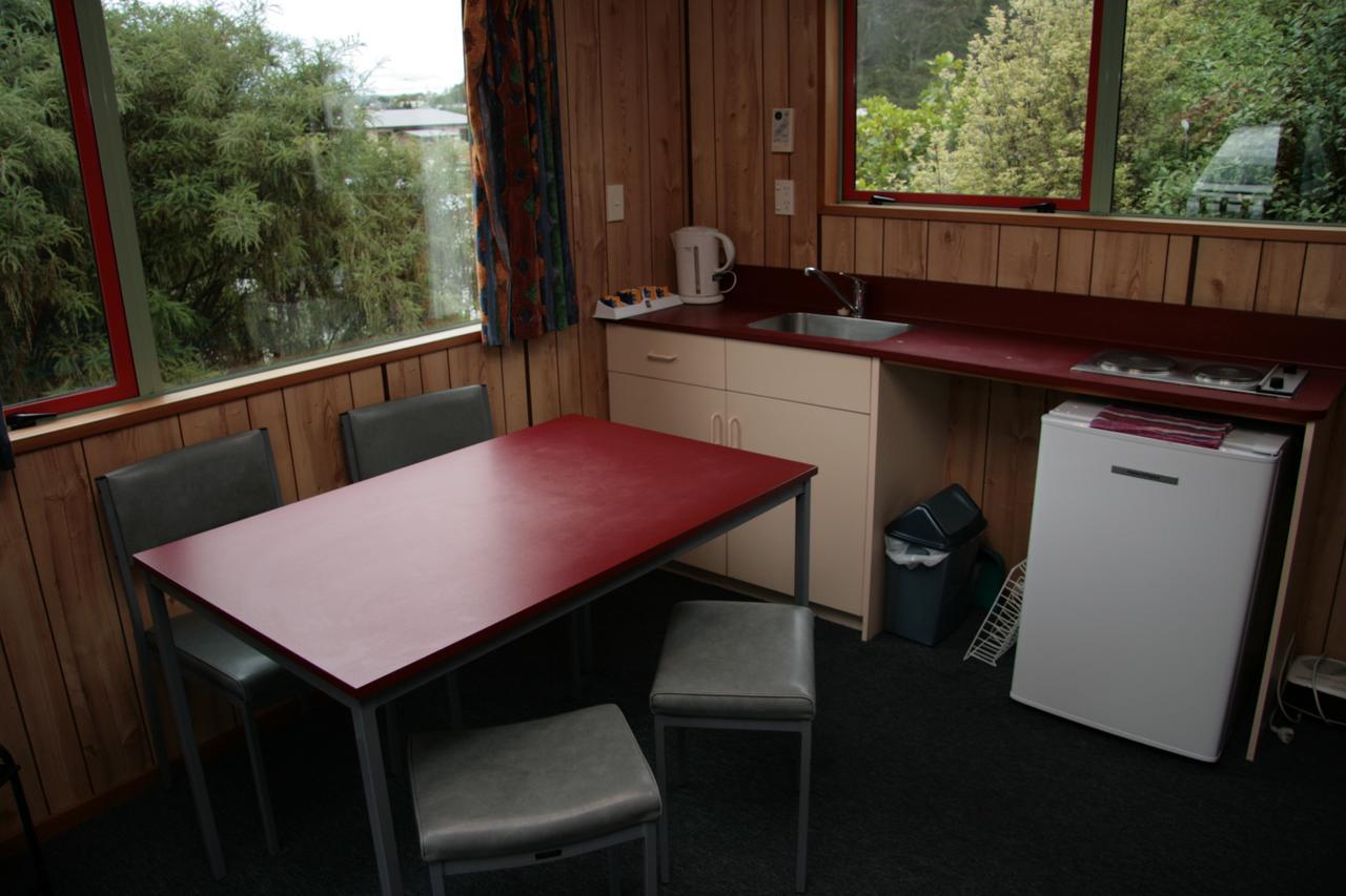 Aaron Lodge Holiday Park ダニーデン エクステリア 写真